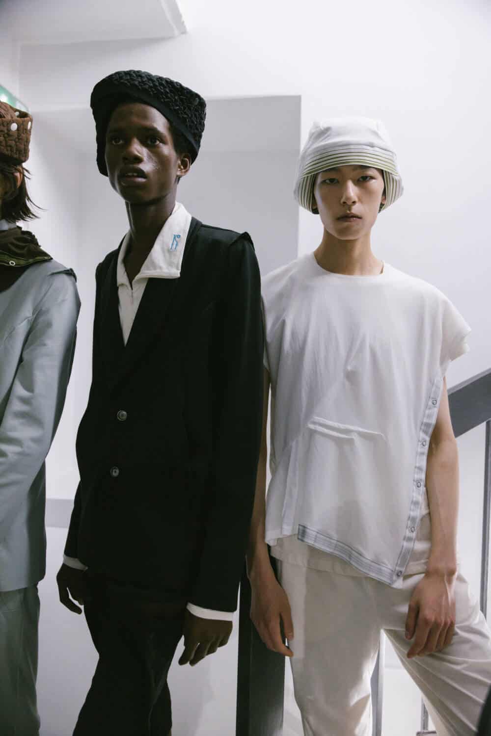 KIKO KOSTADINOV ショートトレンチ Kiko Kostadinov: Menswear SS25 - 10 Magazine